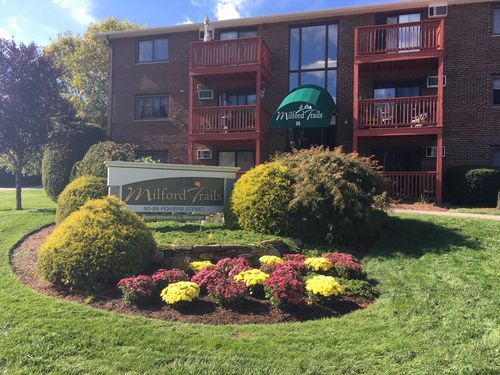 apt-94-95 Powers St, Milford, NH, 03055-4948 | Card Image