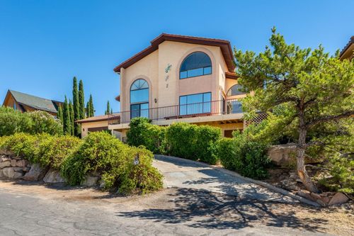 956 E Summit Ridge Dr, St. George, UT, 84790-8009 | Card Image