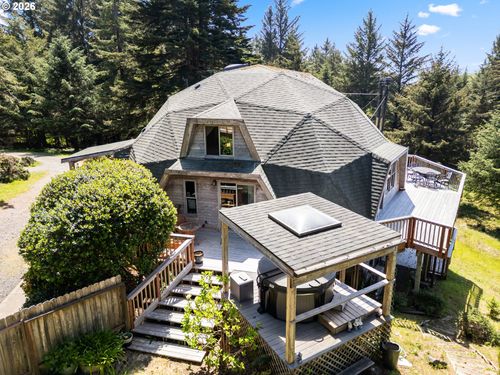 18698 Cornett Rd, Brookings, OR, 97415 | Card Image