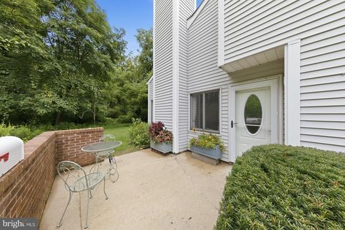 605 Madeline Ct, NEWARK, DE, 19711-6777 | Card Image
