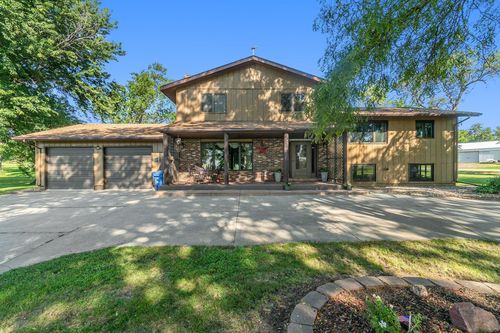 402 E 1st St, Hardwick, MN, 56134-4005 | Card Image