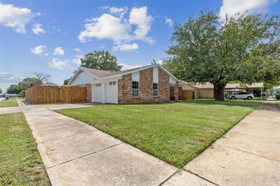 601 Mustang Drive, House other with 3 bedrooms, 2 bathrooms and null parking in Saginaw TX | Image 1