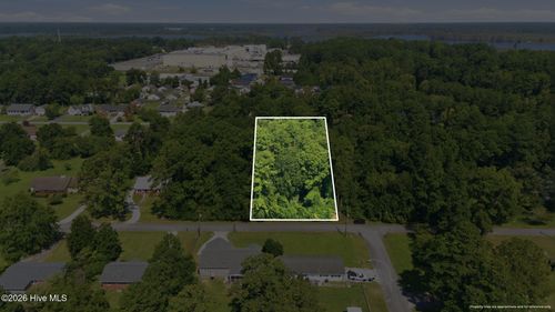 53-214 N First Ave, New Bern, NC, 28560-2827 | Card Image