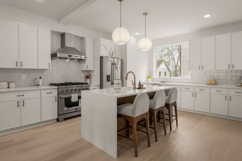 917 Cheatham Pl, Nashville, TN, 37208-2120 | Card Image