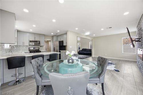 1601 Golden Glen Ct, North Las Vegas, NV, 89031-1624 | Card Image