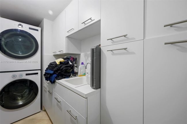 APT-1012 - 19400 Turnberry Way, Condo with 3 bedrooms, 3 bathrooms and null parking in Aventura FL | Image 20