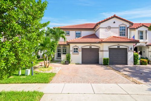 9747 Darlington Pl, Cooper City, FL, 33328-5829 | Card Image