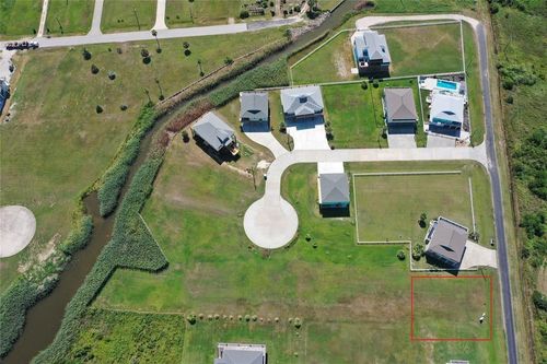 824 4th St, Port Bolivar, TX, 77650 | Card Image