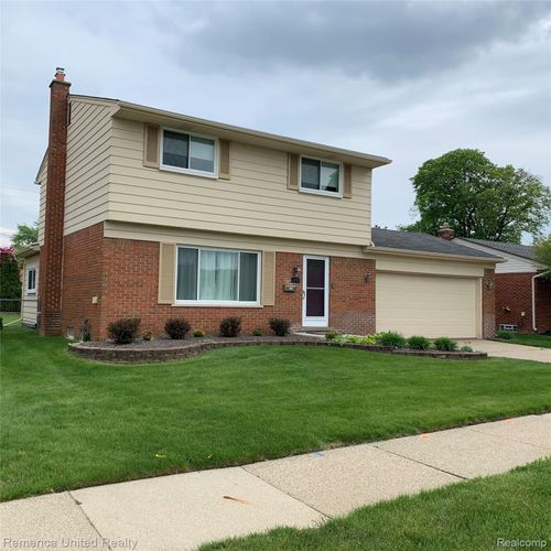 38023 Ross St, Livonia, MI, 48154-4864 | Card Image
