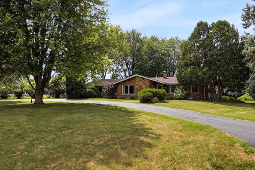 W224N5025 East View Drive, Lisbon, WI, 53089 | Card Image