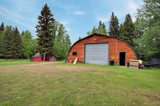 30-5139 27 Highway, Home with 5 bedrooms, 3 bathrooms and 4 parking in Rural Mountain View County AB | Image 31