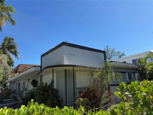 2-1176 Marseille Dr, Miami Beach, FL, 33141 | Card Image