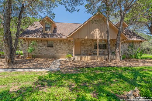 750 Forest Trl, New Braunfels, TX, 78132-4619 | Card Image