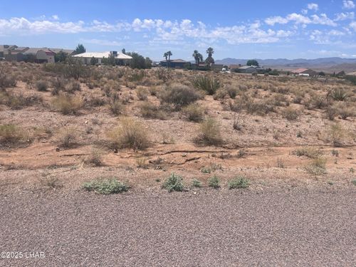 9349 N Singletree Dr, Kingman, AZ, 86401-8169 | Card Image