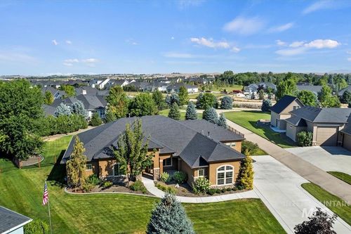 1535 N Luge Ave, Eagle, ID, 83616-0048 | Card Image