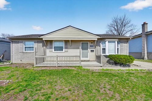 38662 Summers St, Livonia, MI, 48154-4994 | Card Image