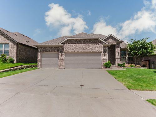 5433 Lake Front Dr, Haltom City, TX, 76137-2619 | Card Image