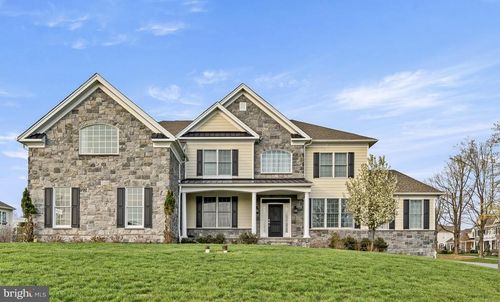 301 Greenbank Ln, NEWTOWN SQUARE, PA, 19073-4448 | Card Image