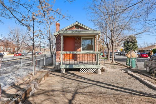 1224 F St, Sparks, NV, 89431-0826 | Card Image