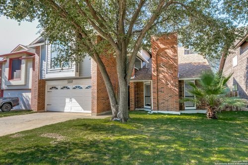 3207 Green Spg, San Antonio, TX, 78247-3064 | Card Image