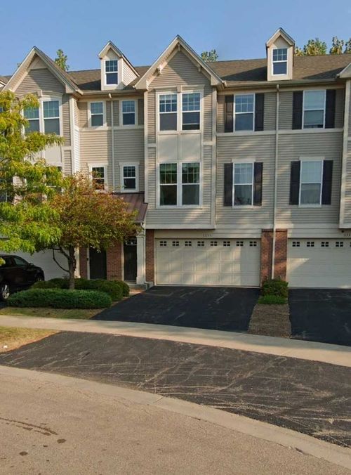 3335 Kentshire Cir, Aurora, IL, 60504-6899 | Card Image