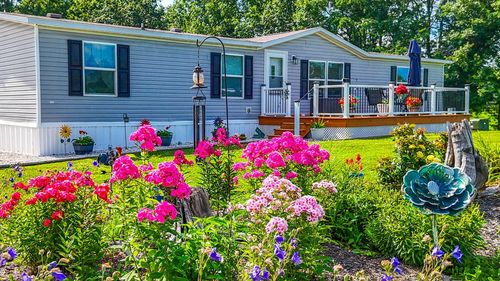 17053 N Willet Rd, CENTRALIA, MO, 65240-3766 | Card Image
