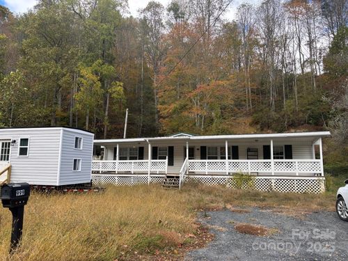 999 N Us 19e Hwy, Newland, NC, 28657-9527 | Card Image