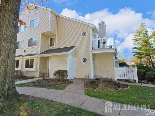 17 Deerberry Ln, Monmouth Junction, NJ, 08852-2002 | Card Image