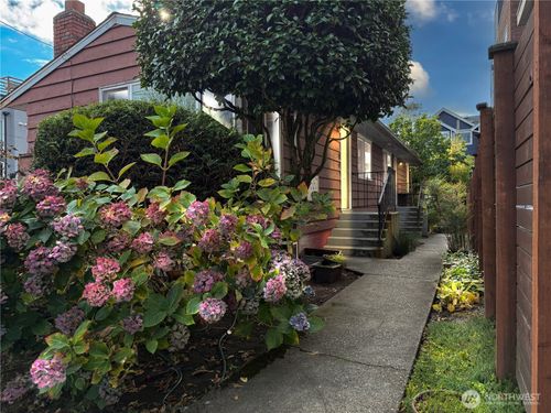 1-1409 Nw 65th St, Seattle, WA, 98117-5255 | Card Image
