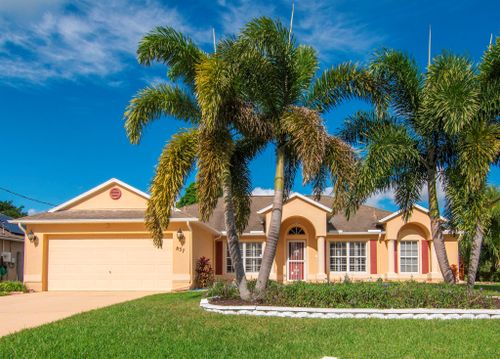 837 Sw Hamberland Avenue, Port St Lucie, FL, 34953 | Card Image