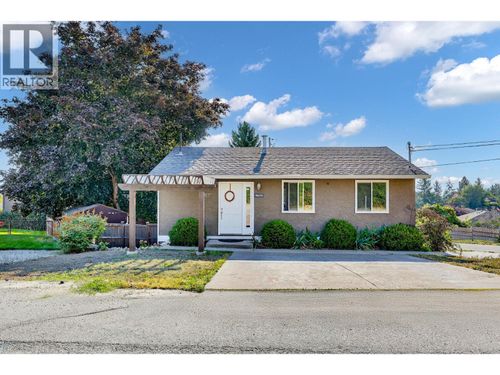 6035 Turner Ave, Peachland, BC, V0H1X4 | Card Image