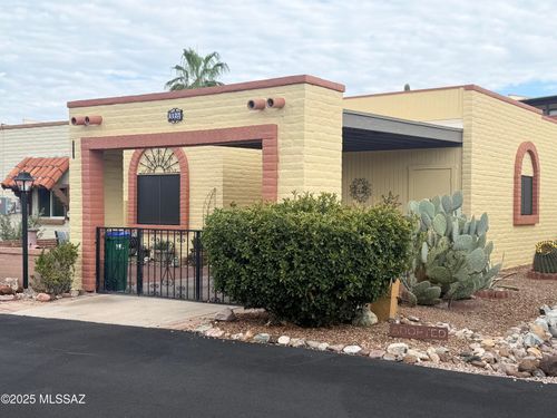 1122 W Calle Alcazar, Green Valley, AZ, 85622-4502 | Card Image