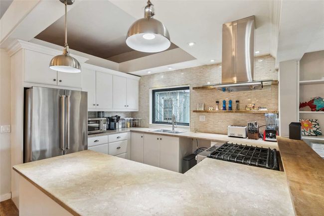 61 River Rd, House other with 2 bedrooms, 1 bathrooms and 3 parking in Brampton ON | Image 9