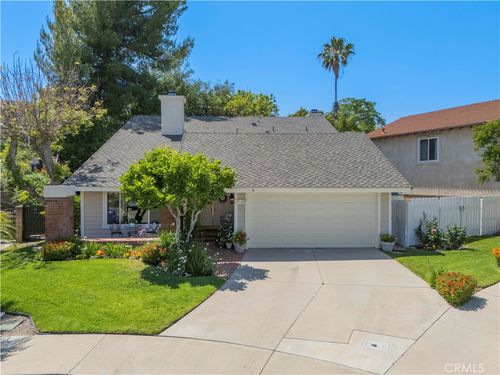 25477 Via Alcira, Valencia, CA, 91355-2911 | Card Image