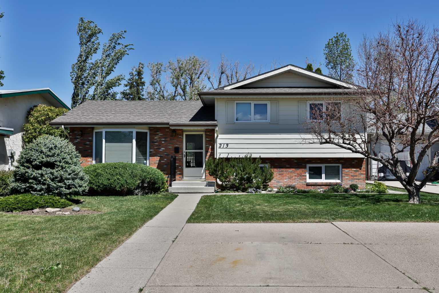 213 Ojibwa Place W, For Sale in Lethbridge Zoocasa