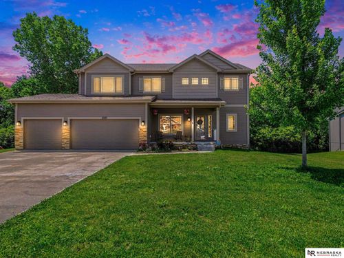 2005 Oriole Dr, Bellevue, NE, 68123-6832 | Card Image