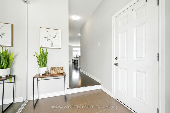 618 Geranium Walk, House attached with 3 bedrooms, 3 bathrooms and 2 parking in Stittsville ON | Image 4