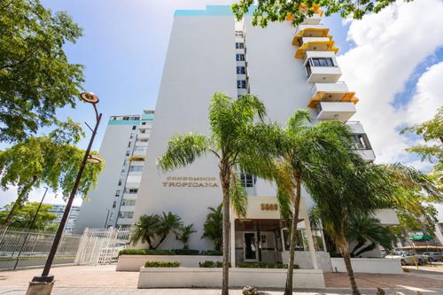 801-a-801 Isla Verde Avenue, CAROLINA, PR, 00979 | Card Image