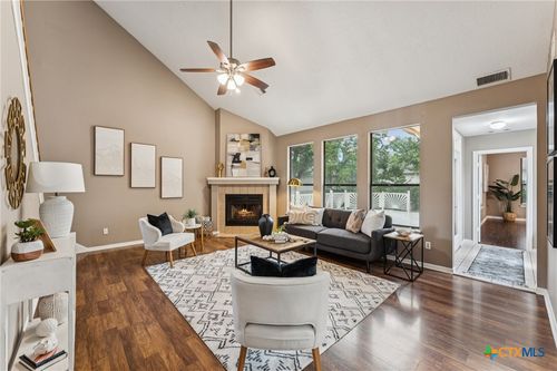 8013 Buckshot Trl, Austin, TX, 78729-7321 | Card Image