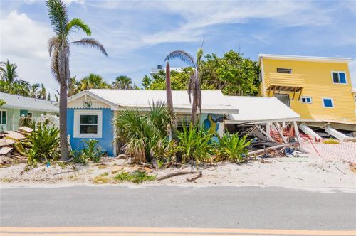 103 12th St S, BRADENTON BEACH, FL, 34217-2538 | Card Image