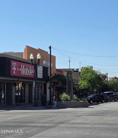 506 S El Paso St, El Paso, TX, 79901-2728 | Card Image