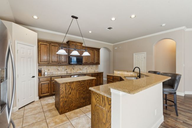 2524 Boot Hill Ln, House other with 4 bedrooms, 2 bathrooms and null parking in Fort Worth TX | Image 8
