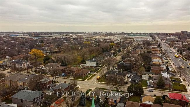 655 Browns Line, House other with 5 bedrooms, 3 bathrooms and 4 parking in Etobicoke ON | Image 16