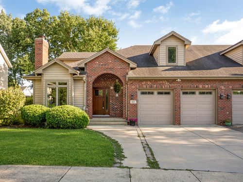 841 Rogers St, Downers Grove, IL, 60515-3733 | Card Image