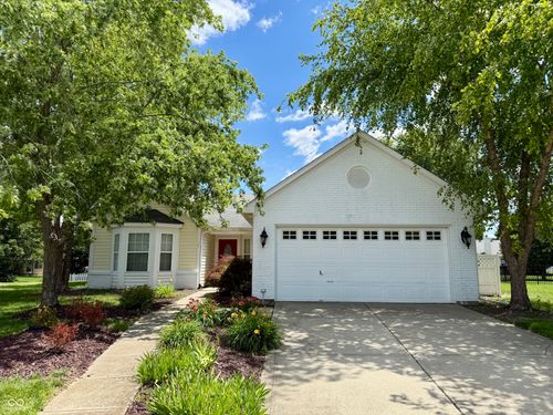 10686 Braewick Cir, Fishers, IN, 46037-8226 | Card Image
