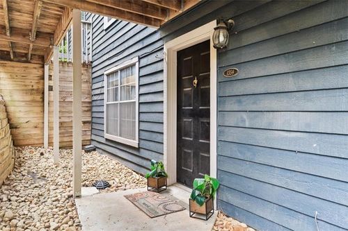 1359 N Crossing Dr Ne, Atlanta, GA, 30329-3570 | Card Image