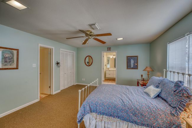 1833 Highland Dr, House other with 3 bedrooms, 2 bathrooms and null parking in Highland Haven TX | Image 14