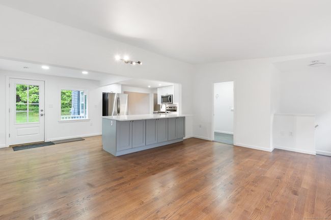 823 Mott Hill Rd, House other with 3 bedrooms, 3 bathrooms and 4 parking in South Glastonbury CT | Image 8