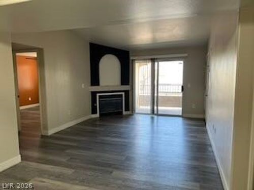 2004-7885 W Flamingo Rd, Las Vegas, NV, 89147-7423 | Card Image