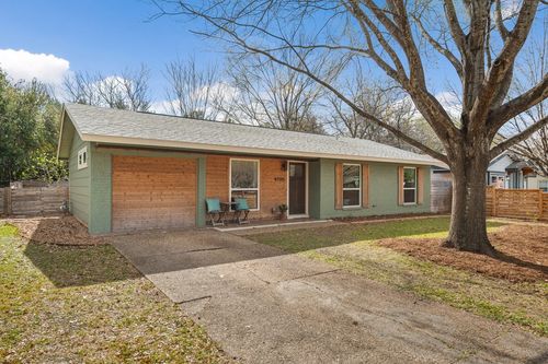 4705 Old Castle Rd, Austin, TX, 78745-2408 | Card Image